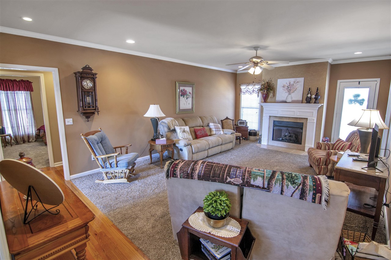 Bowling Green, Kentucky 42104, United States, 3 Bedrooms Bedrooms, ,3 BathroomsBathrooms,Residential,Active,81701