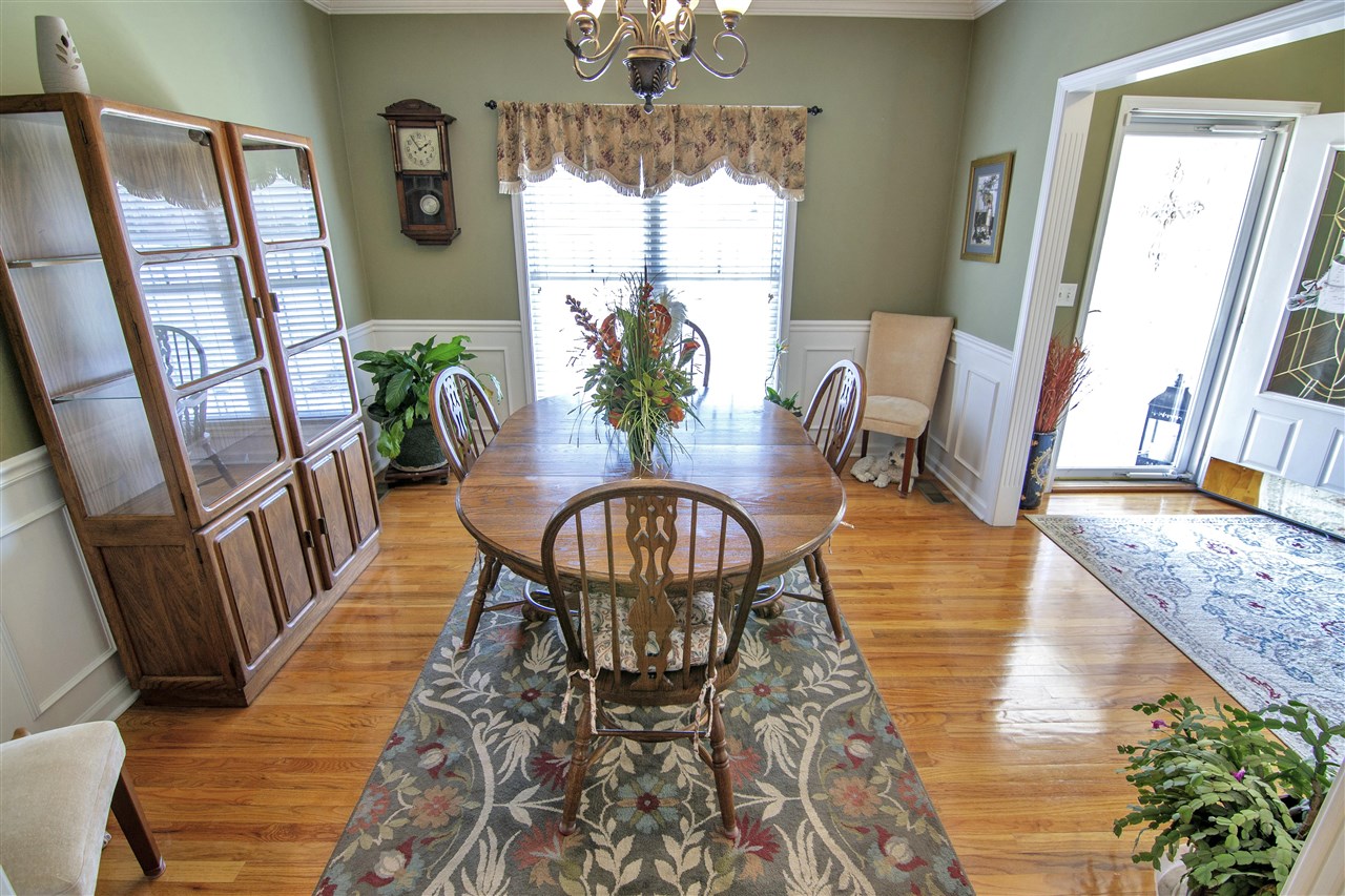 Bowling Green, Kentucky 42104, United States, 3 Bedrooms Bedrooms, ,3 BathroomsBathrooms,Residential,Active,81701