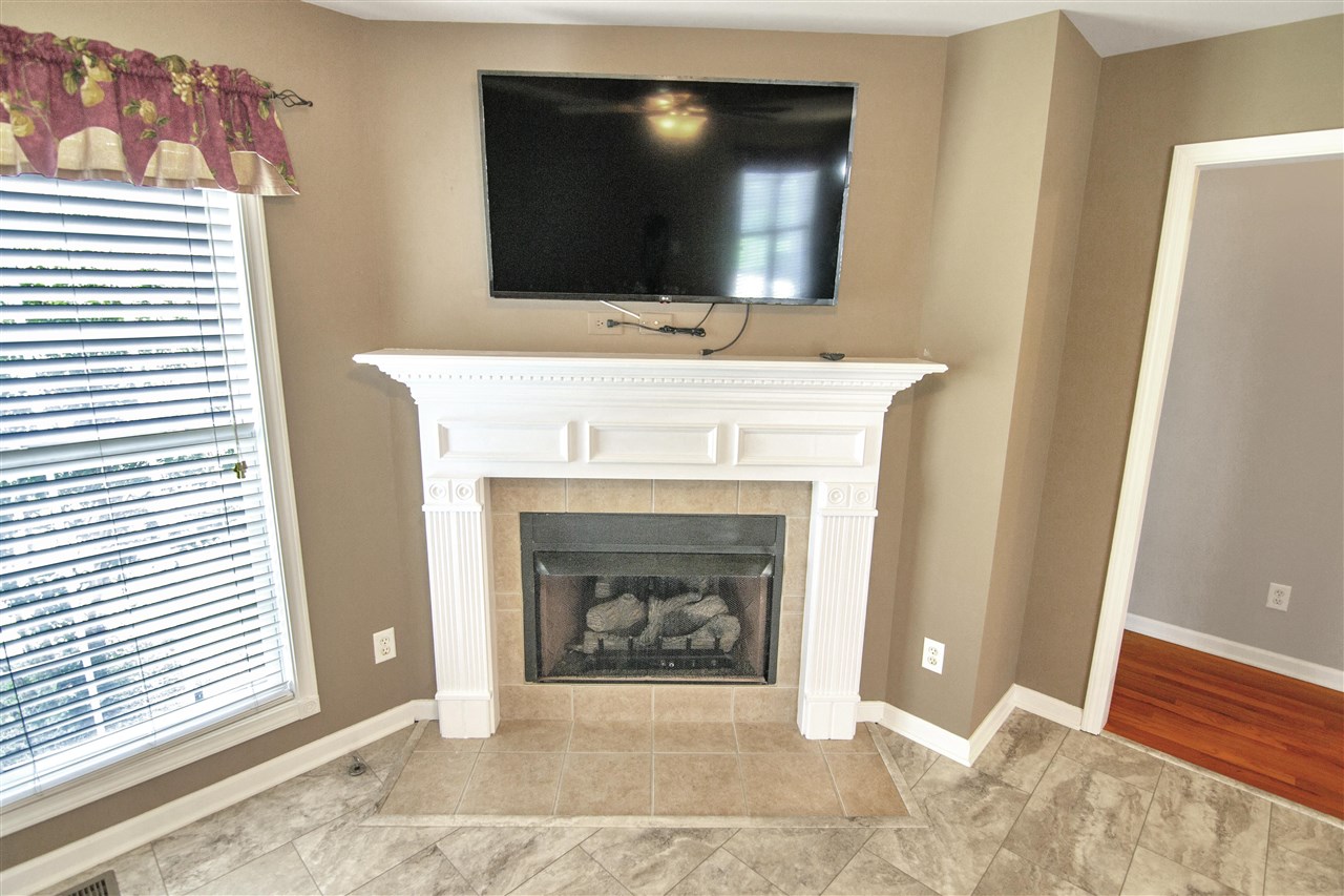 Bowling Green, Kentucky 42104, United States, 3 Bedrooms Bedrooms, ,3 BathroomsBathrooms,Residential,Active,81701