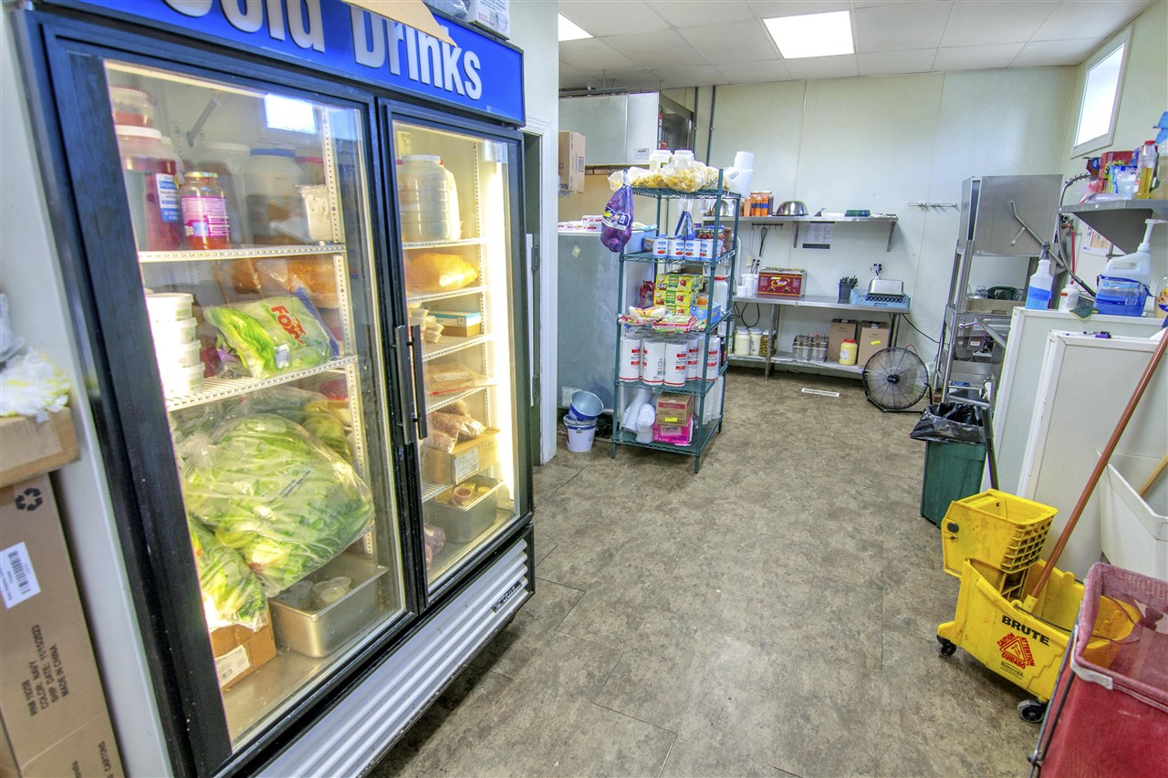 Cave City, Kentucky 42127, United States, ,Commercial,Active,243733