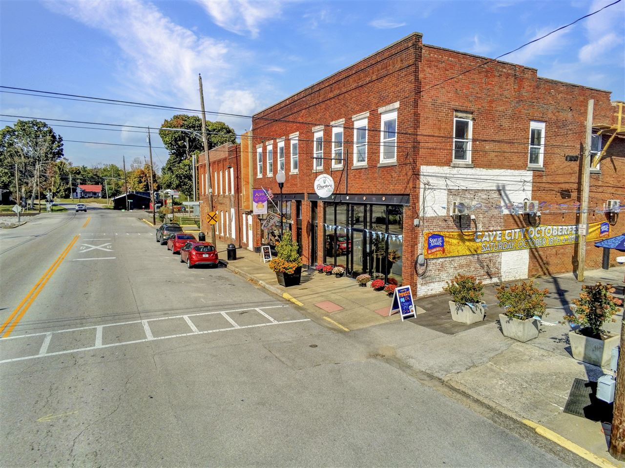 Cave City, Kentucky 42127, United States, ,Commercial,Active,243733