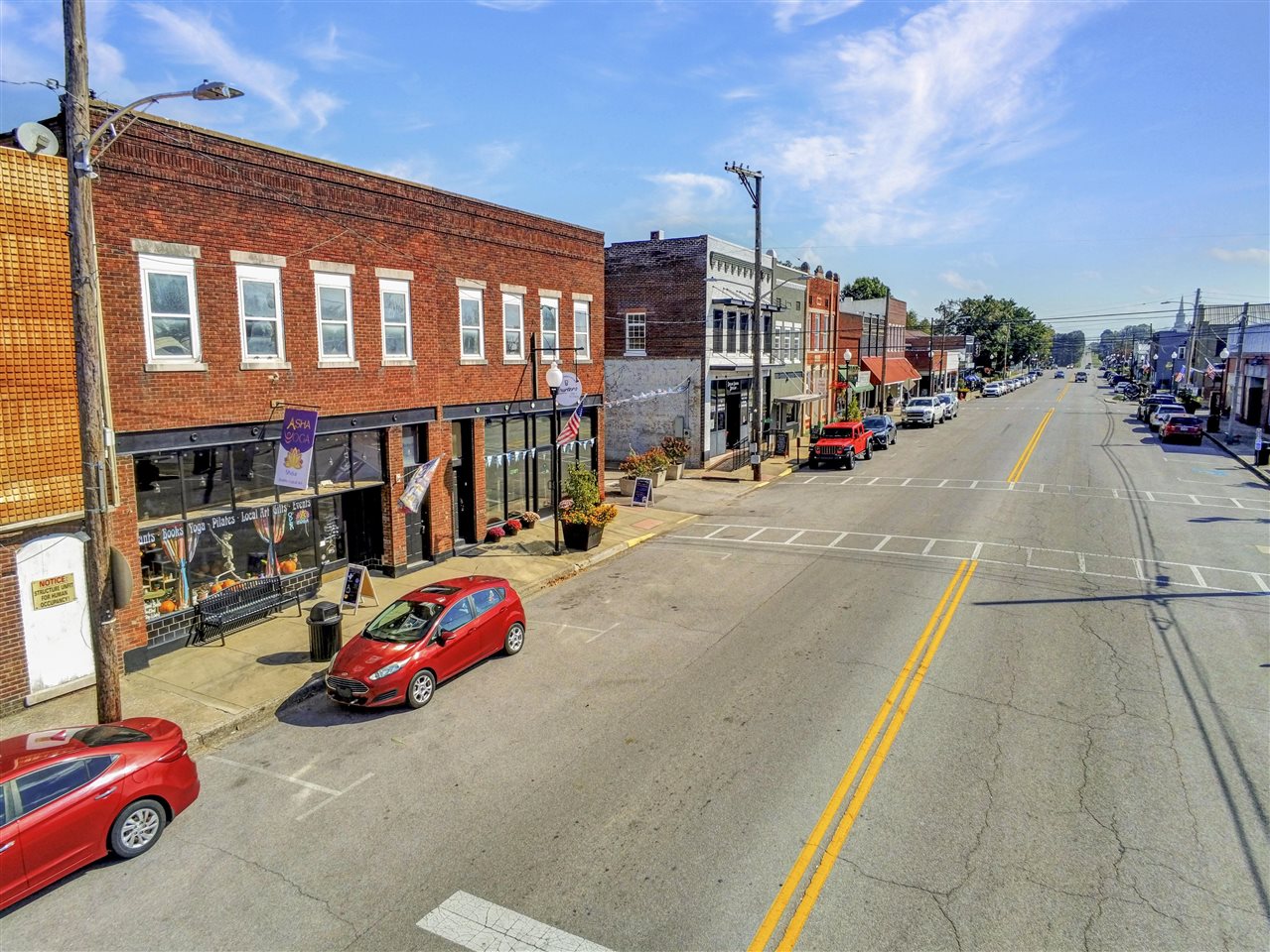 Cave City, Kentucky 42127, United States, ,Commercial,Active,243733