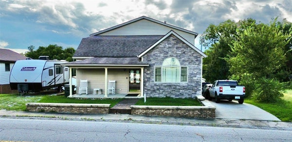 612 N BROADWAY ST, CARLISLE, KY 40311 - Image 32c836ebff1d5a3c96474b2aef6bca57/2431559177