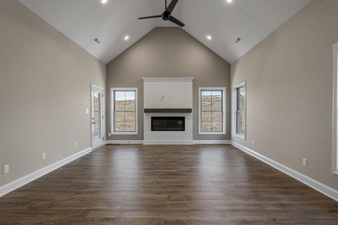 584 Cumberland Pointe Lane