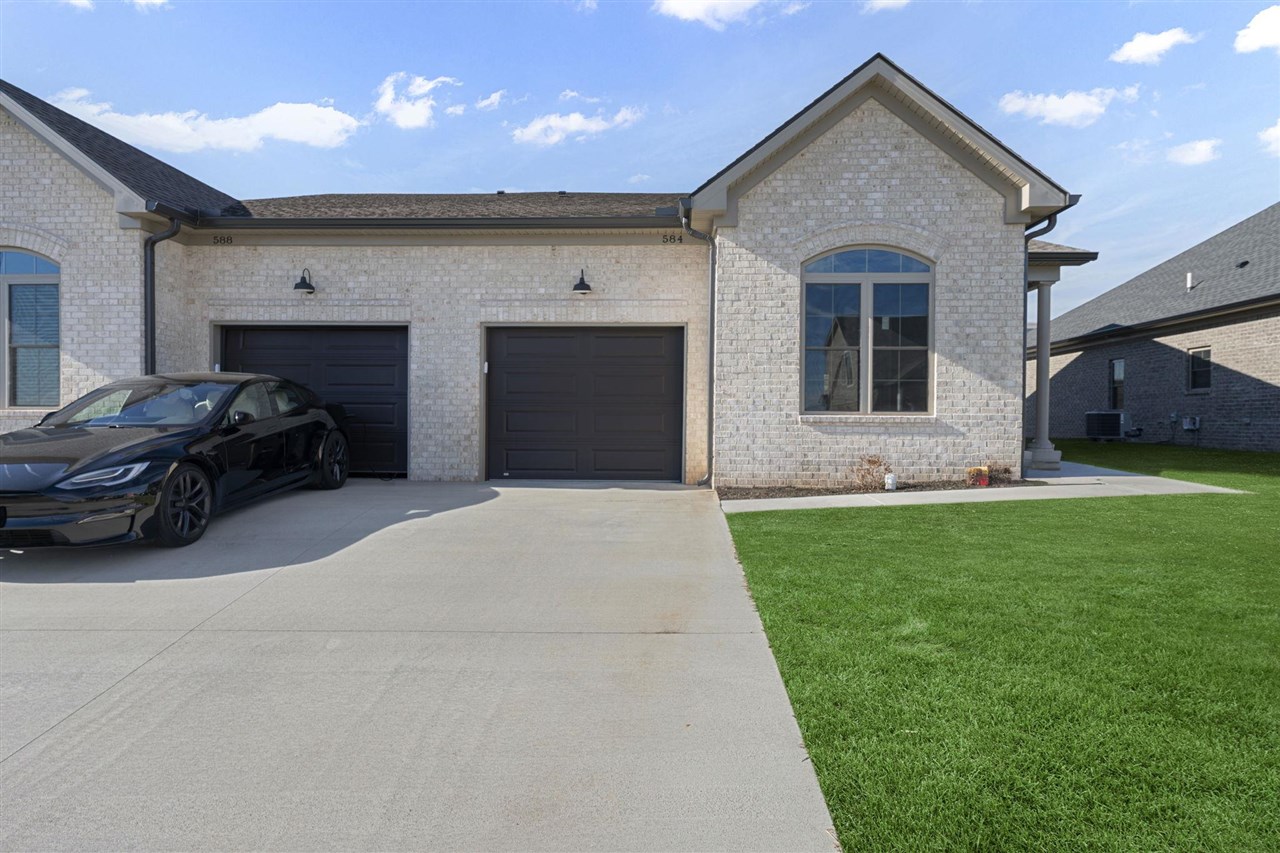 584 Cumberland Pointe Lane