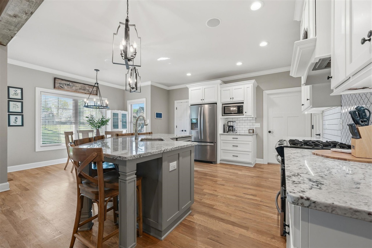 3249 S Glen Gables Boulevard