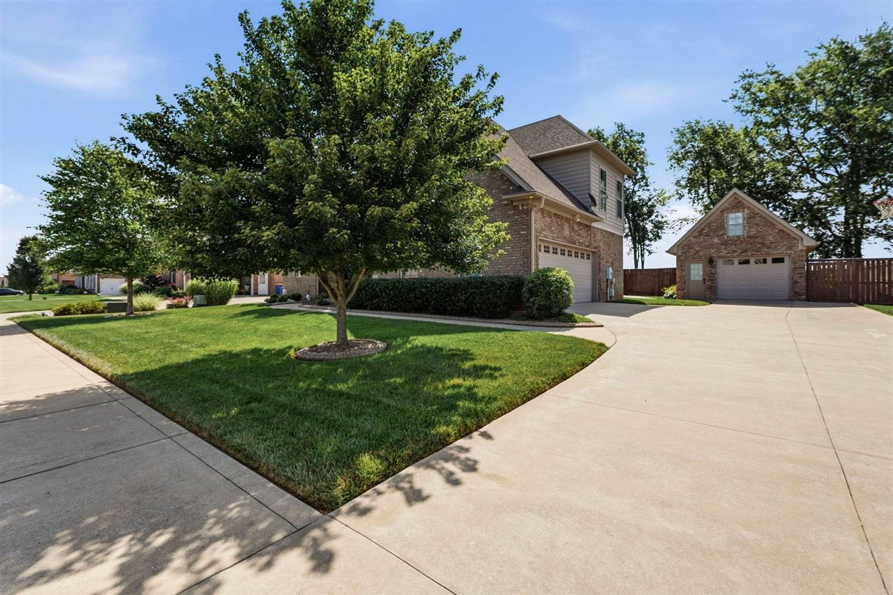 3220 Sunburst Drive