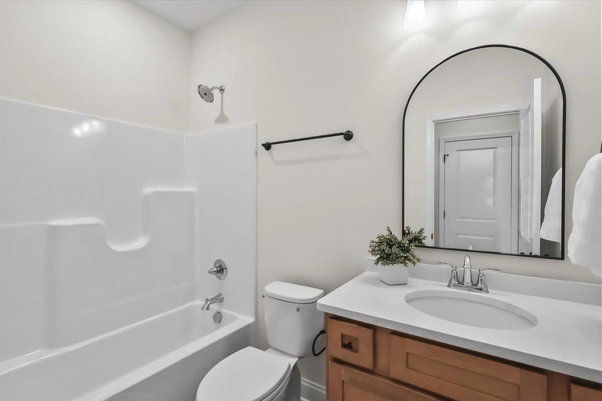 1156 Shallowford Street