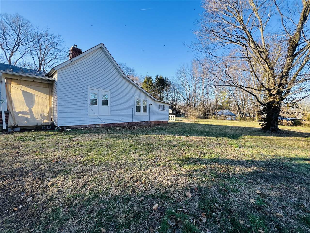 501 E Madison Street - Photo 2