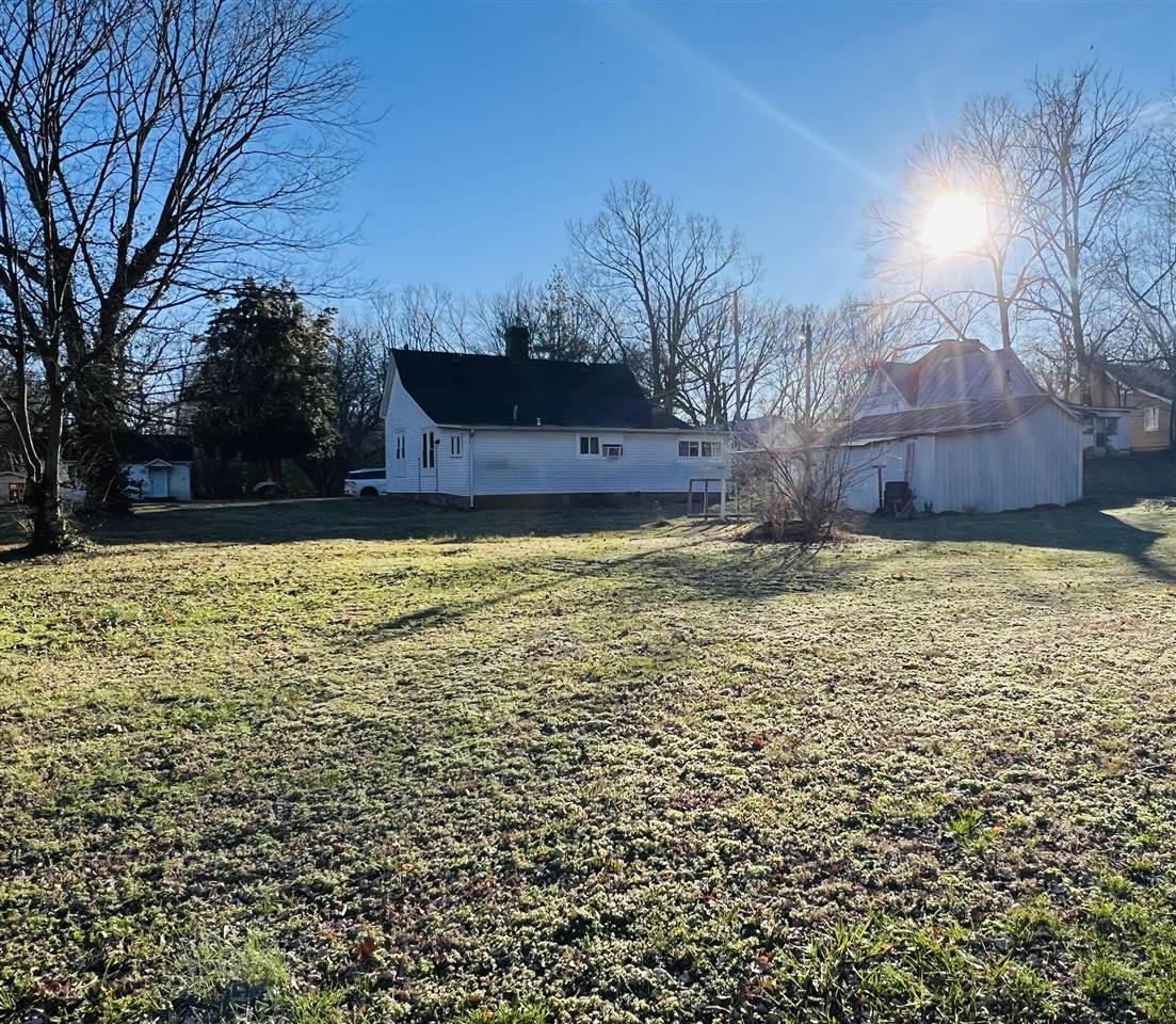 501 E Madison Street - Photo 3