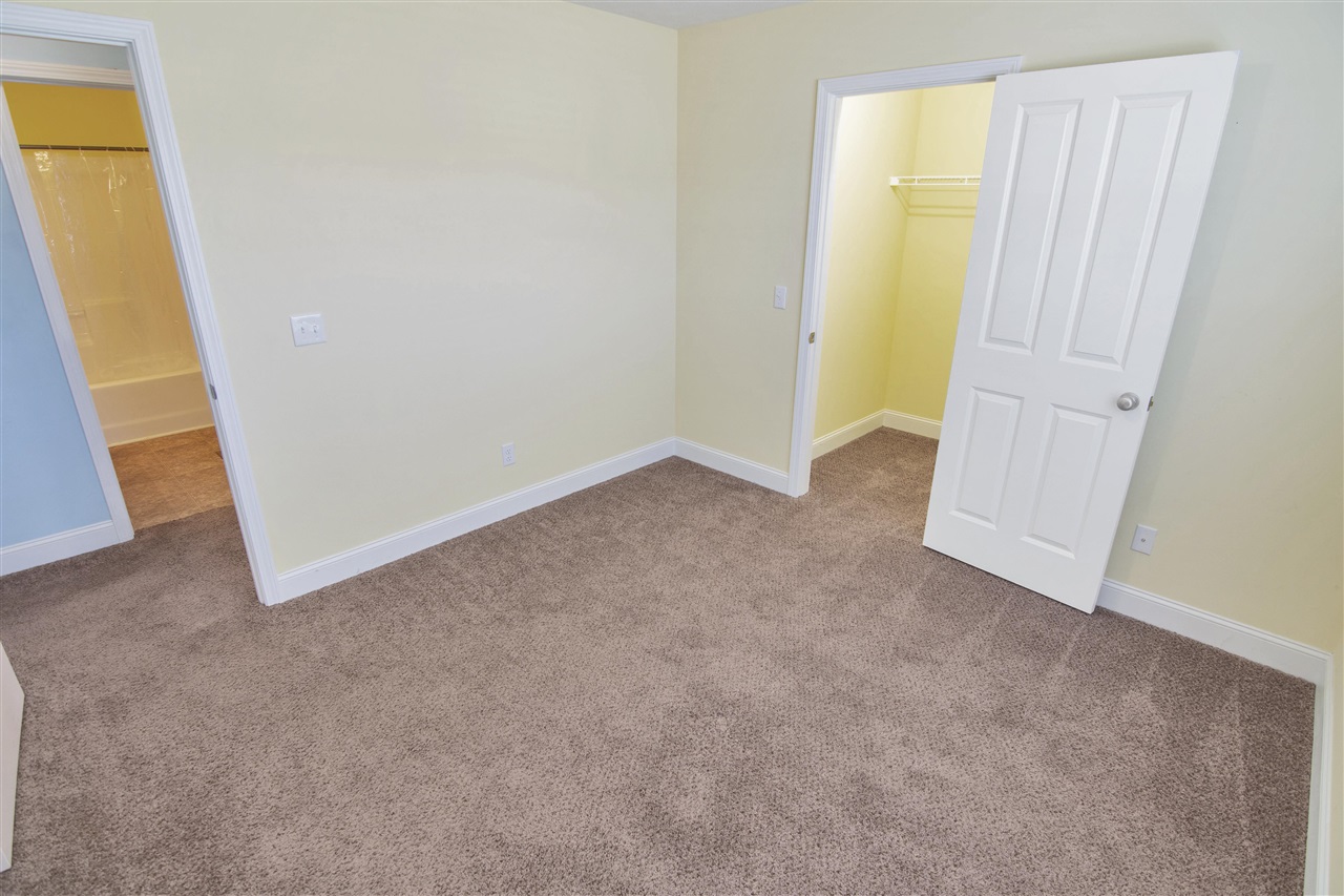 Bowling Green, Kentucky 42101, United States, 3 Bedrooms Bedrooms, ,2 BathroomsBathrooms,Residential,Active,98934