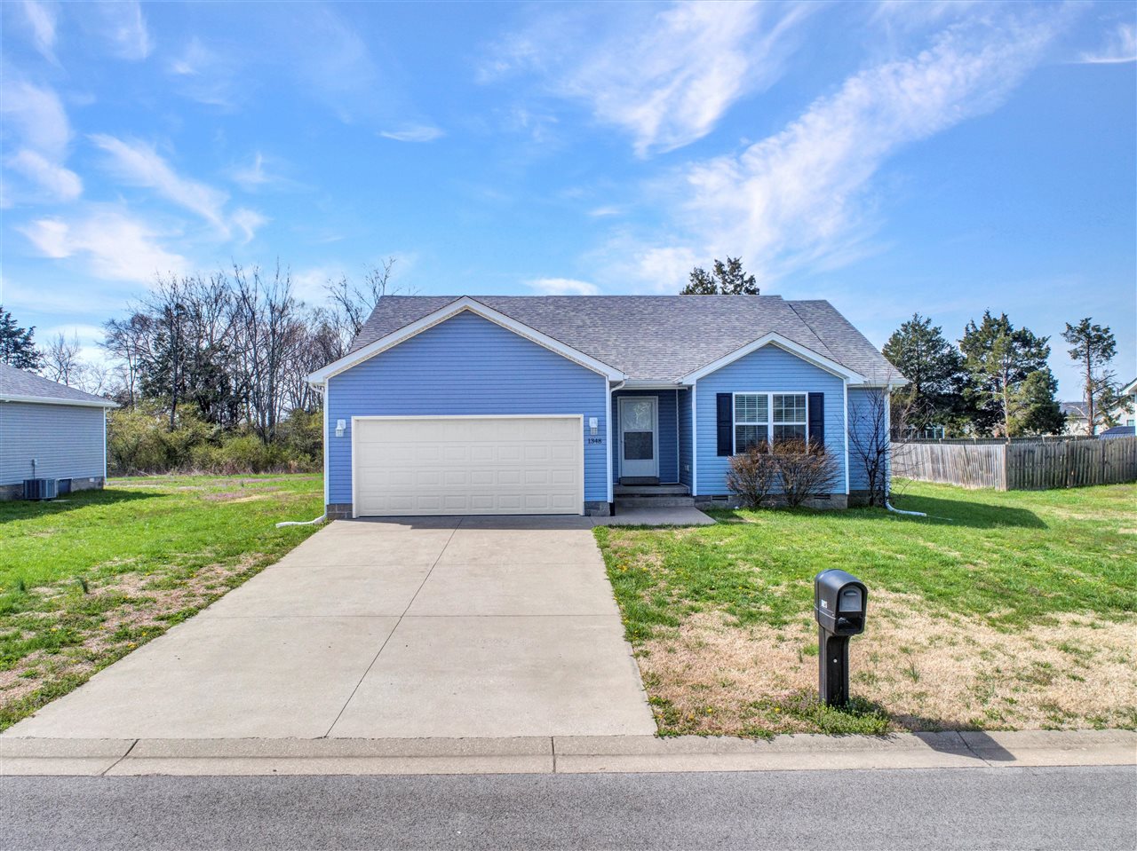 Bowling Green, Kentucky 42101, United States, 3 Bedrooms Bedrooms, ,2 BathroomsBathrooms,Residential,Active,98934