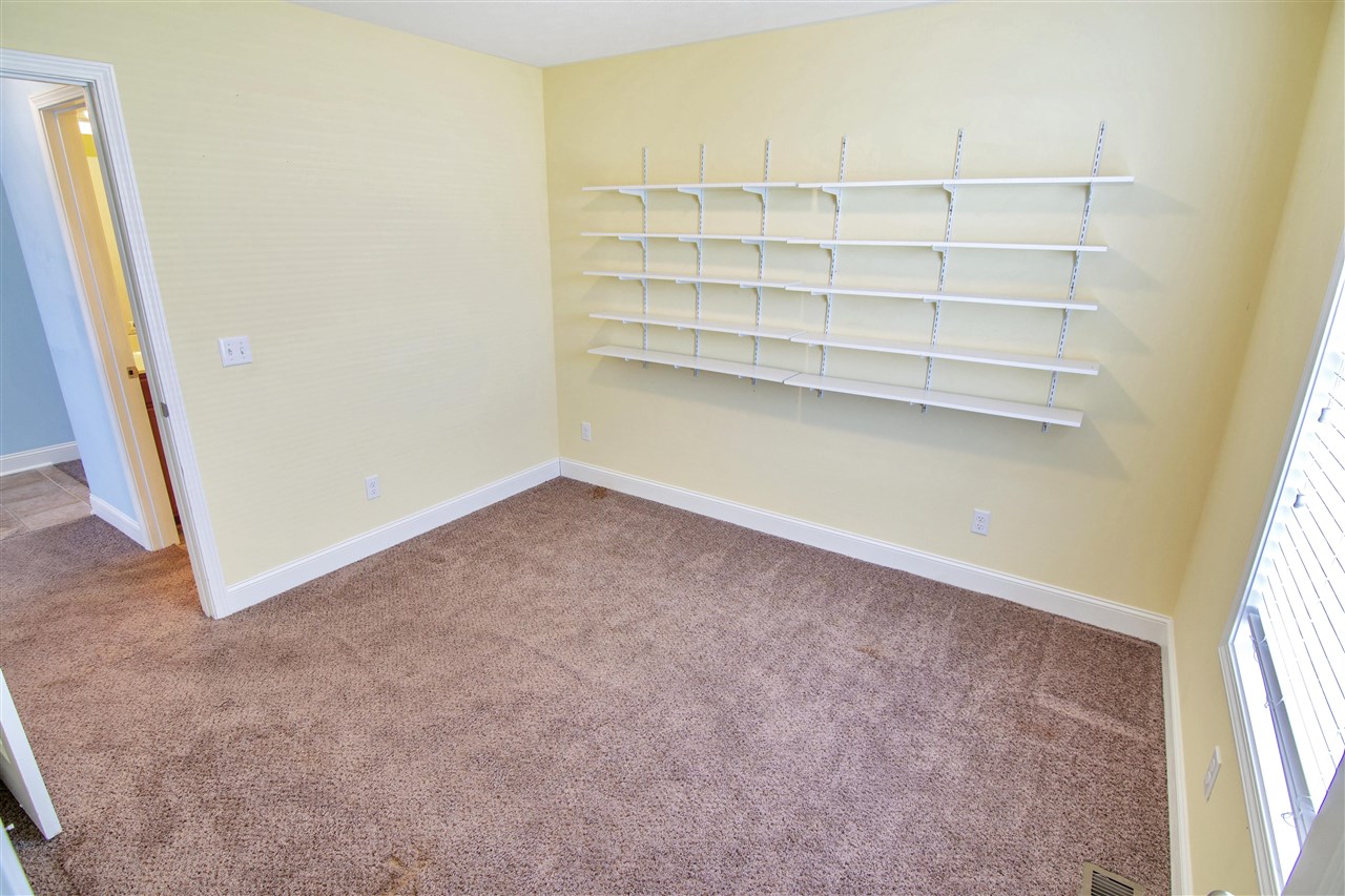 Bowling Green, Kentucky 42101, United States, 3 Bedrooms Bedrooms, ,2 BathroomsBathrooms,Residential,Active,98934