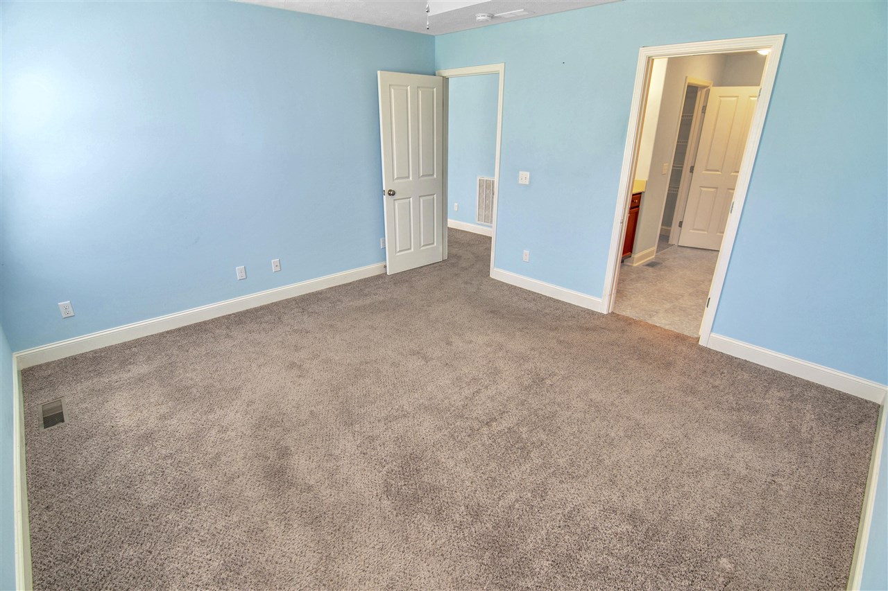 Bowling Green, Kentucky 42101, United States, 3 Bedrooms Bedrooms, ,2 BathroomsBathrooms,Residential,Active,98934