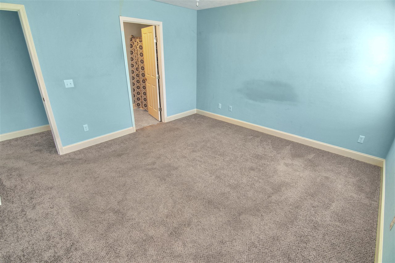 Bowling Green, Kentucky 42101, United States, 3 Bedrooms Bedrooms, ,2 BathroomsBathrooms,Residential,Active,98934