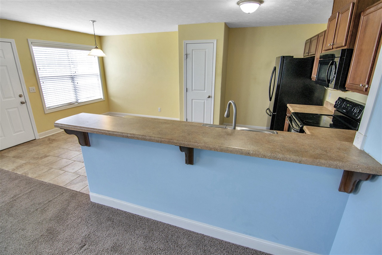 Bowling Green, Kentucky 42101, United States, 3 Bedrooms Bedrooms, ,2 BathroomsBathrooms,Residential,Active,98934