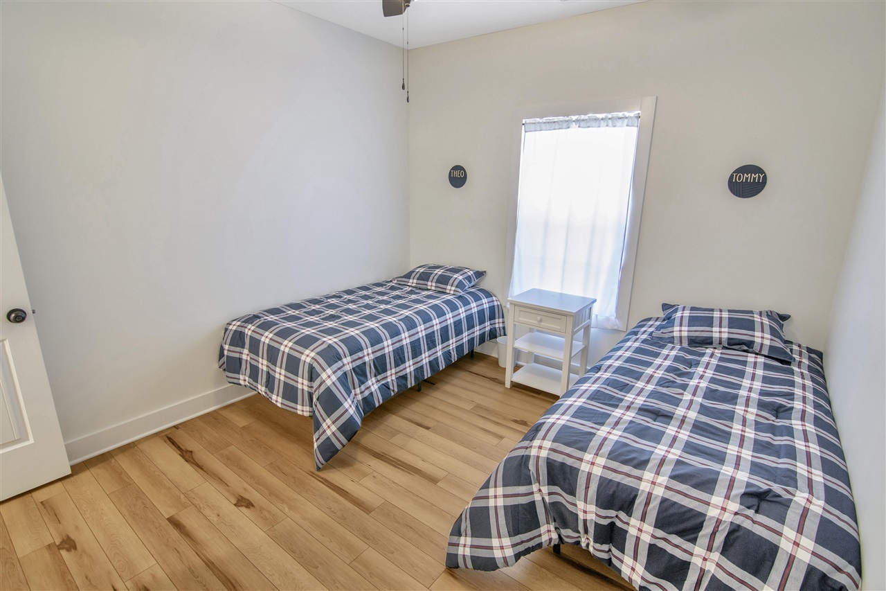 Bowling Green, Kentucky 42101, United States, 3 Bedrooms Bedrooms, ,2 BathroomsBathrooms,Residential,Active,229715