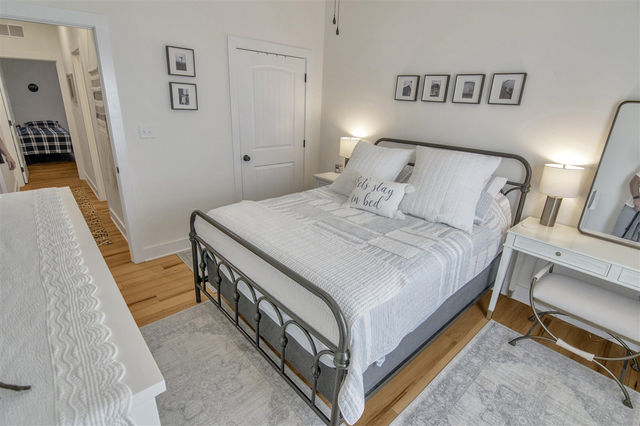 Bowling Green, Kentucky 42101, United States, 3 Bedrooms Bedrooms, ,2 BathroomsBathrooms,Residential,Active,229715