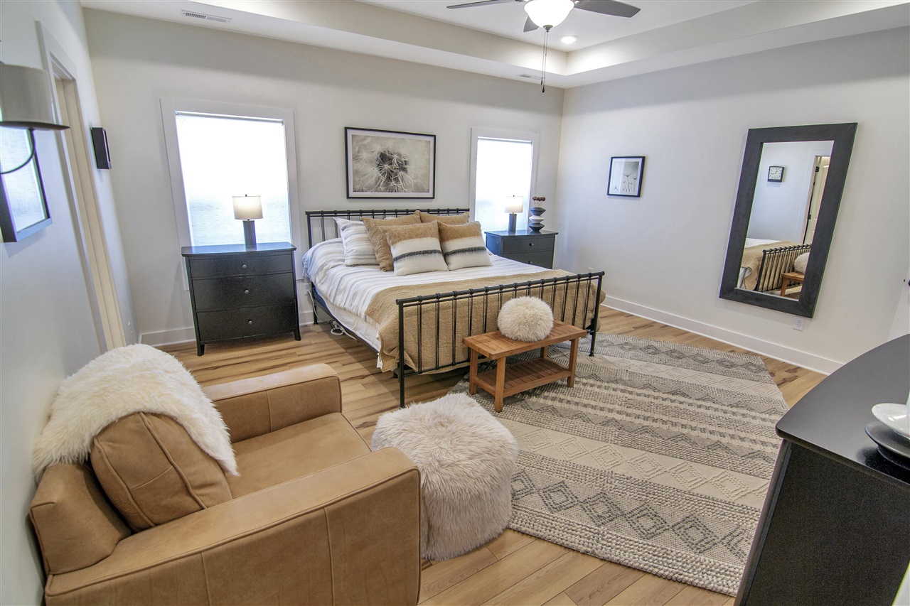 Bowling Green, Kentucky 42101, United States, 3 Bedrooms Bedrooms, ,2 BathroomsBathrooms,Residential,Active,229715