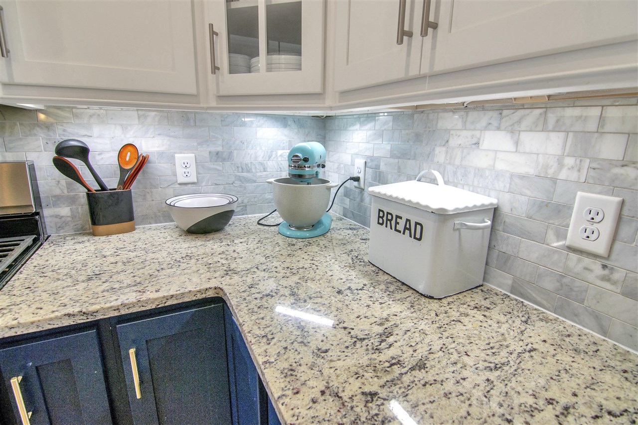 Bowling Green, Kentucky 42101, United States, 3 Bedrooms Bedrooms, ,2 BathroomsBathrooms,Residential,Active,229715