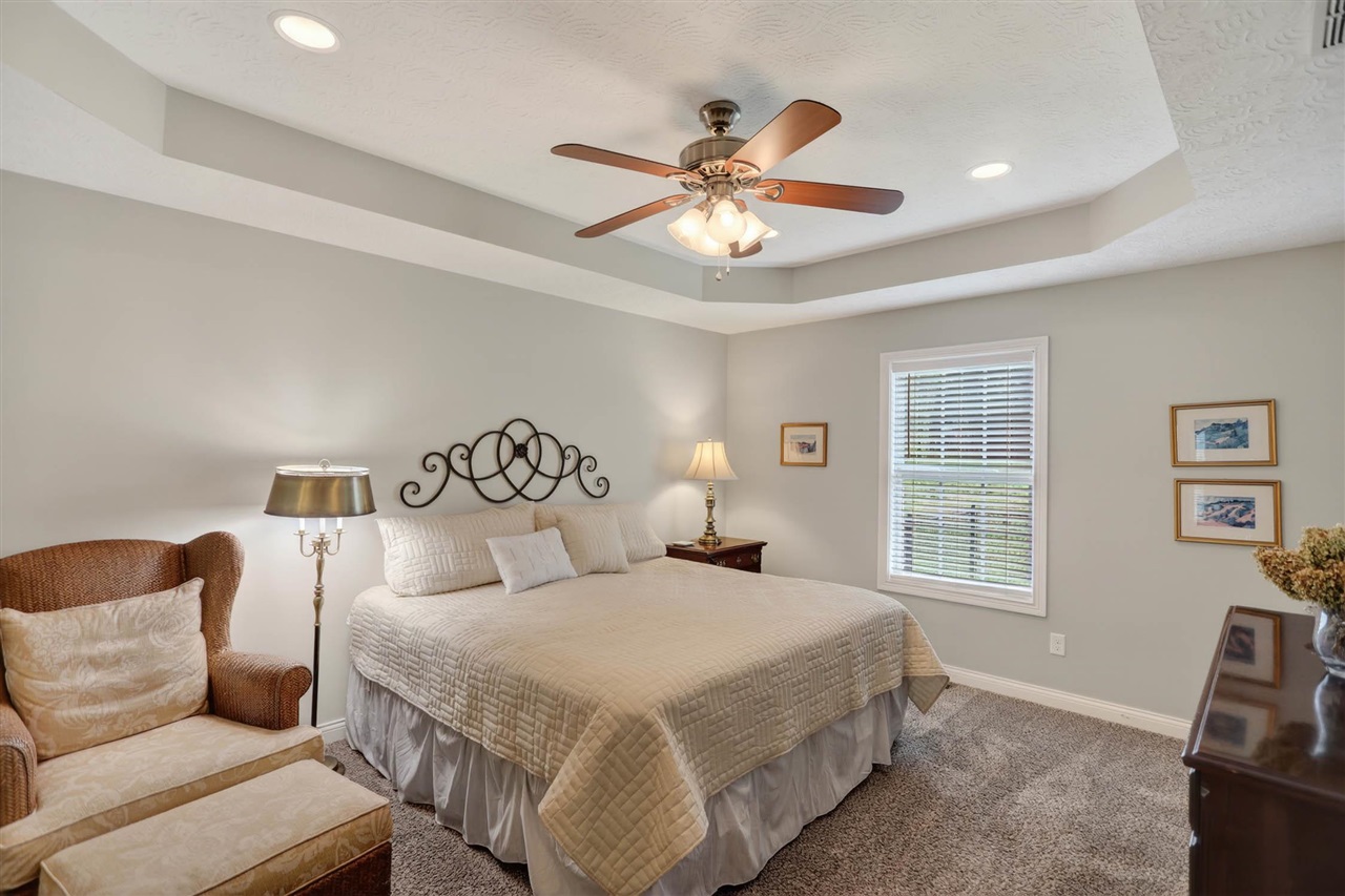 210 Claiborne Circle - Photo 3