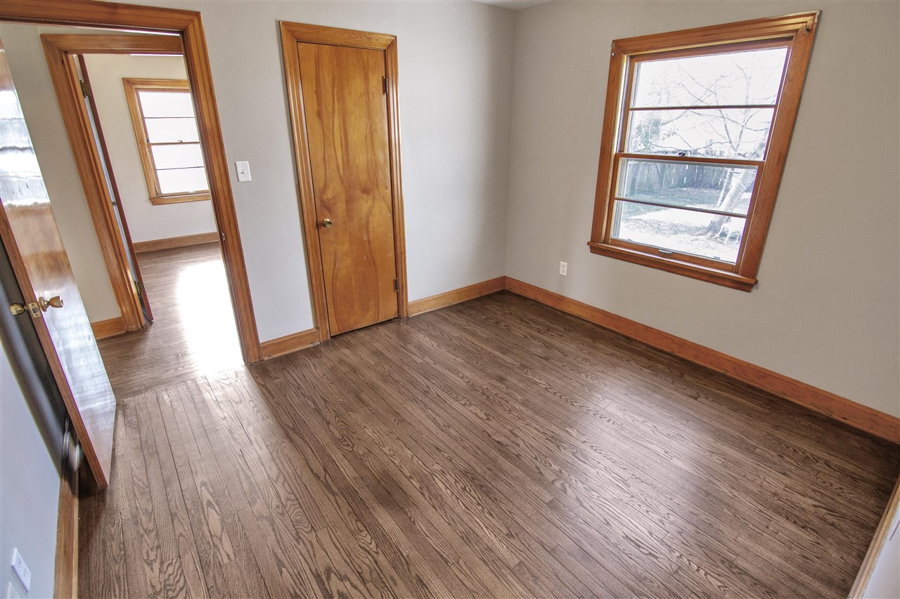 Bowling Green, Kentucky 42104, United States, 3 Bedrooms Bedrooms, ,1 BathroomBathrooms,Residential,Pending,22766