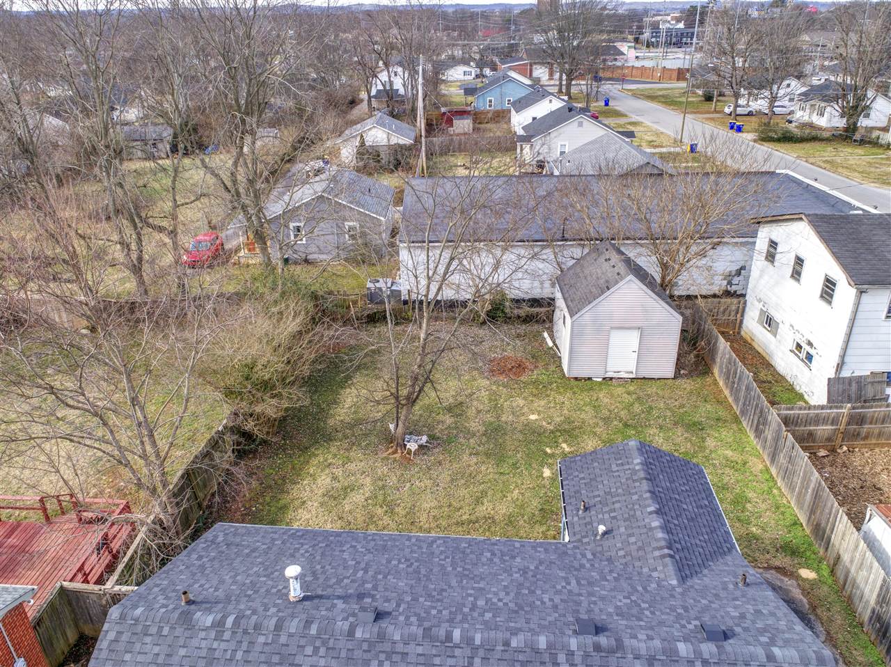 Bowling Green, Kentucky 42104, United States, 3 Bedrooms Bedrooms, ,1 BathroomBathrooms,Residential,Pending,22766