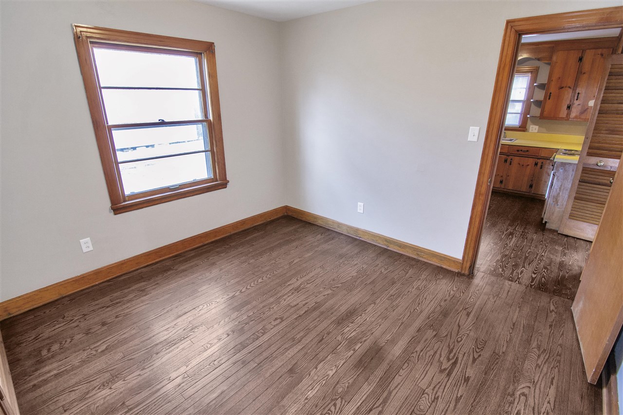 Bowling Green, Kentucky 42104, United States, 3 Bedrooms Bedrooms, ,1 BathroomBathrooms,Residential,Pending,22766