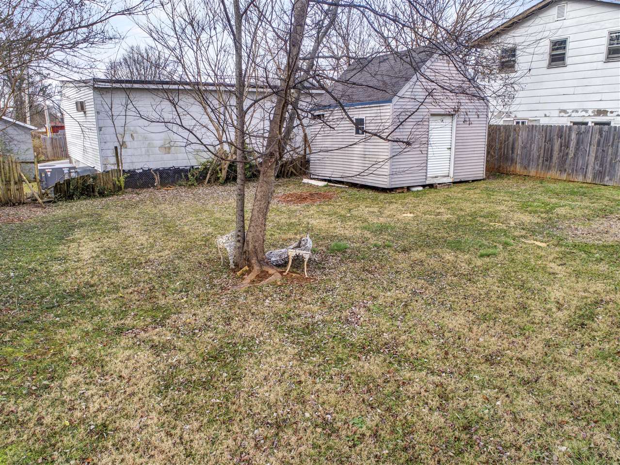 Bowling Green, Kentucky 42104, United States, 3 Bedrooms Bedrooms, ,1 BathroomBathrooms,Residential,Pending,22766