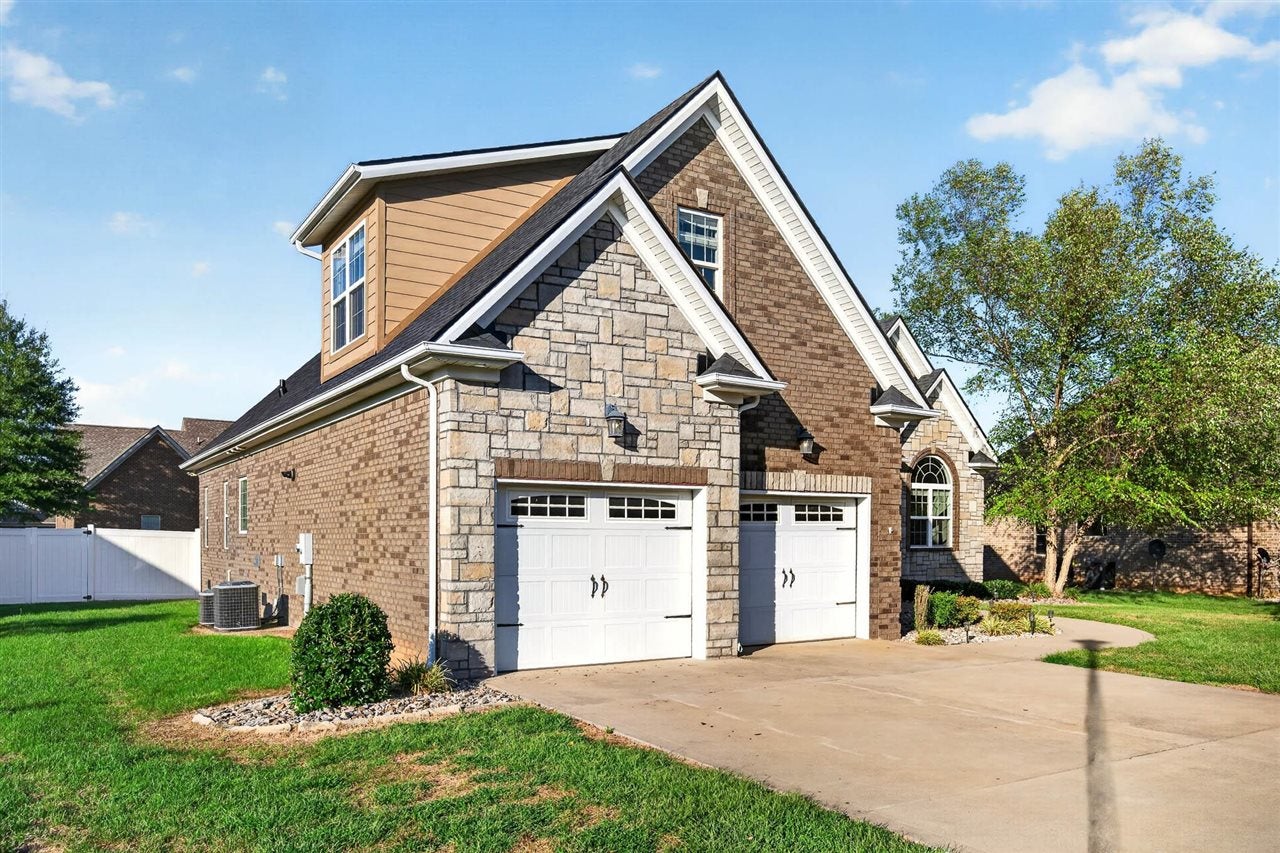 3324 Fox Fire Court