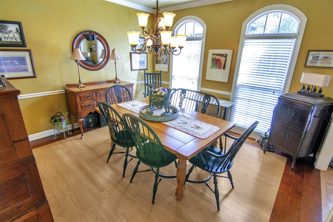 Bowling Green, Kentucky 42103, United States, 4 Bedrooms Bedrooms, ,4 BathroomsBathrooms,Residential,Pending,217778