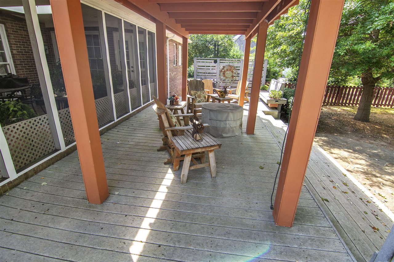 Bowling Green, Kentucky 42103, United States, 4 Bedrooms Bedrooms, ,4 BathroomsBathrooms,Residential,Pending,217778