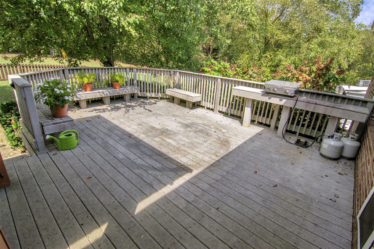 Bowling Green, Kentucky 42103, United States, 4 Bedrooms Bedrooms, ,4 BathroomsBathrooms,Residential,Pending,217778