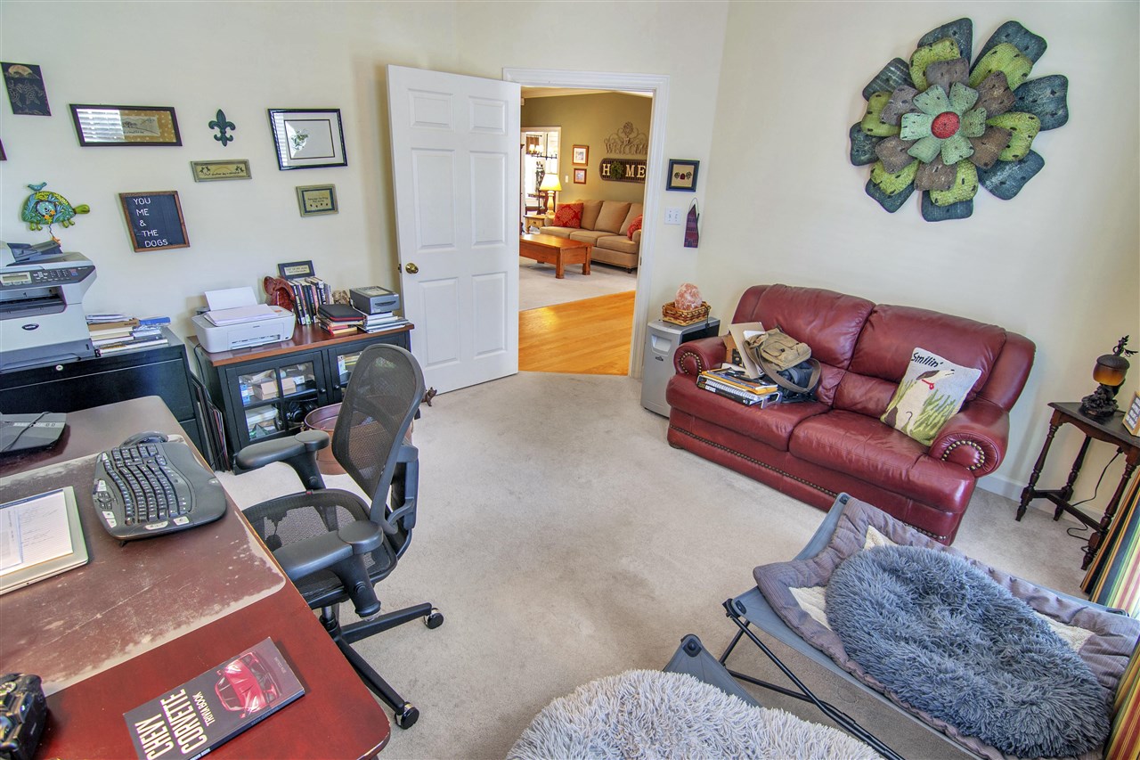 Bowling Green, Kentucky 42103, United States, 4 Bedrooms Bedrooms, ,4 BathroomsBathrooms,Residential,Pending,217778