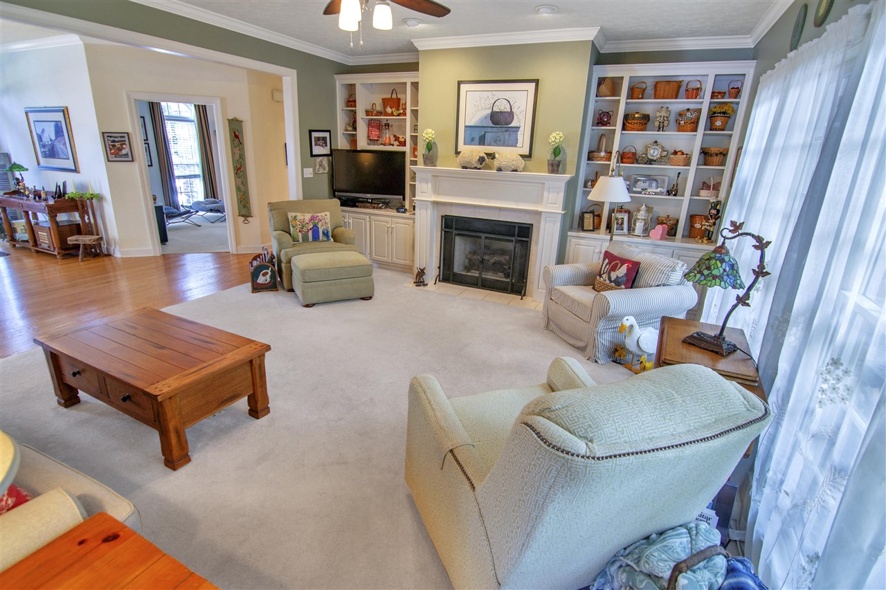 Bowling Green, Kentucky 42103, United States, 4 Bedrooms Bedrooms, ,4 BathroomsBathrooms,Residential,Pending,217778