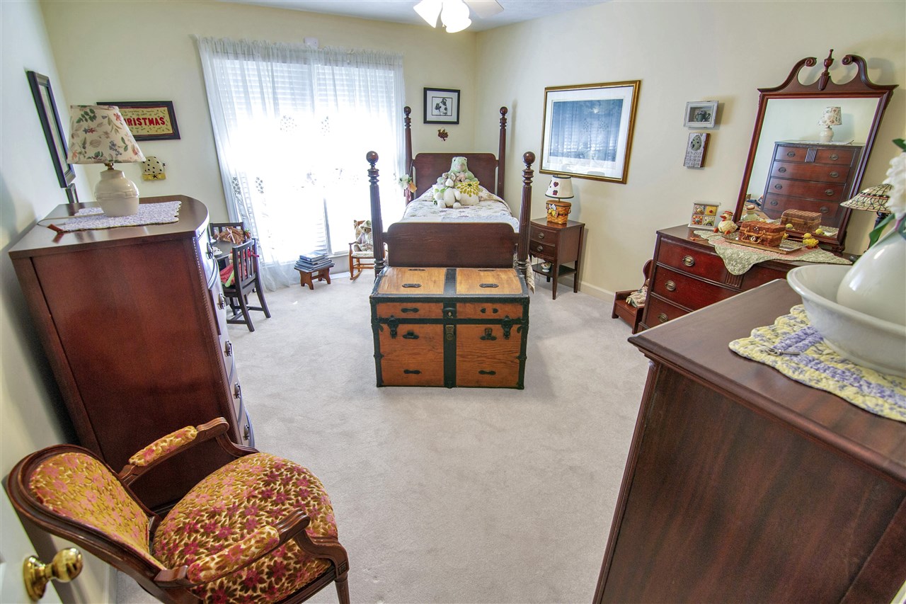 Bowling Green, Kentucky 42103, United States, 4 Bedrooms Bedrooms, ,4 BathroomsBathrooms,Residential,Pending,217778