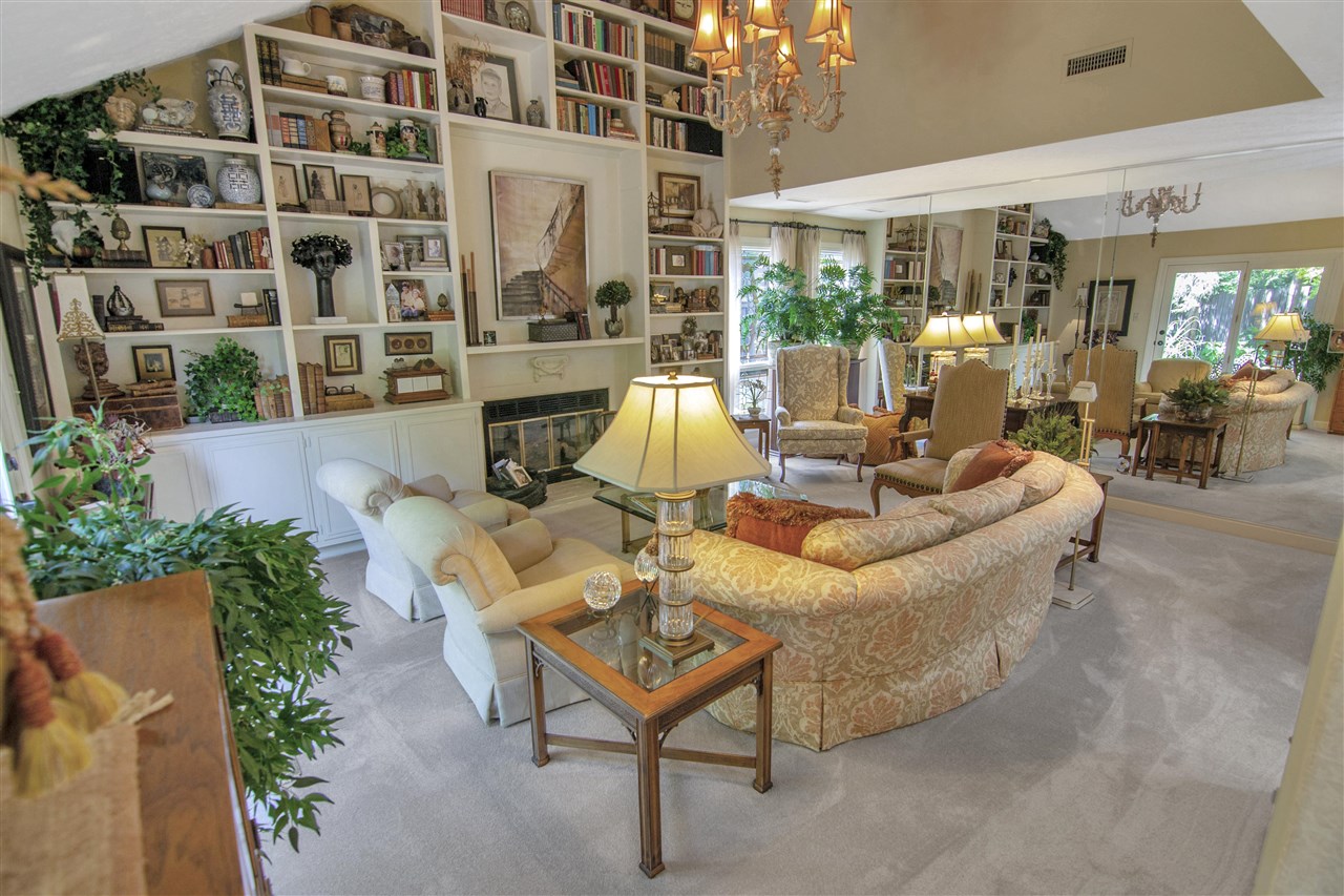 Bowling Green, Kentucky 42103, United States, 2 Bedrooms Bedrooms, ,2 BathroomsBathrooms,Residential,Pending,207613