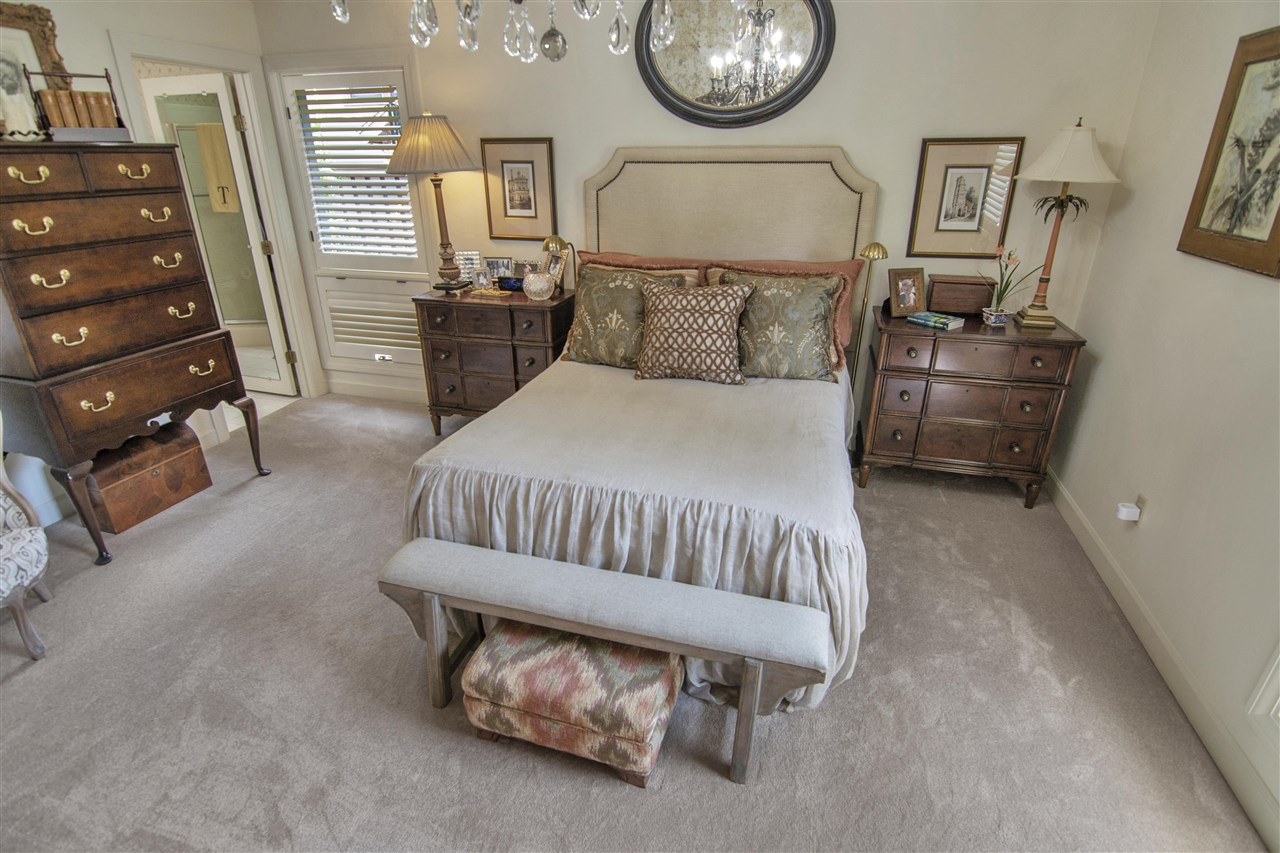 Bowling Green, Kentucky 42103, United States, 2 Bedrooms Bedrooms, ,2 BathroomsBathrooms,Residential,Pending,207613