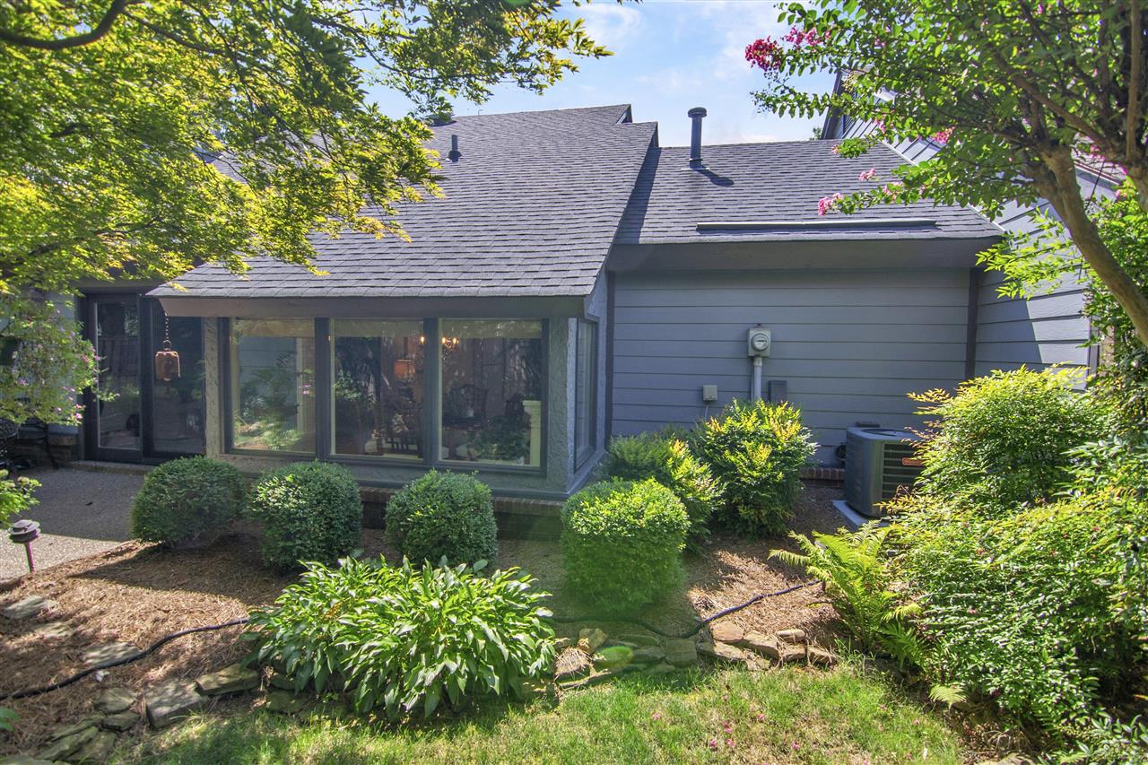 Bowling Green, Kentucky 42103, United States, 2 Bedrooms Bedrooms, ,2 BathroomsBathrooms,Residential,Pending,207613