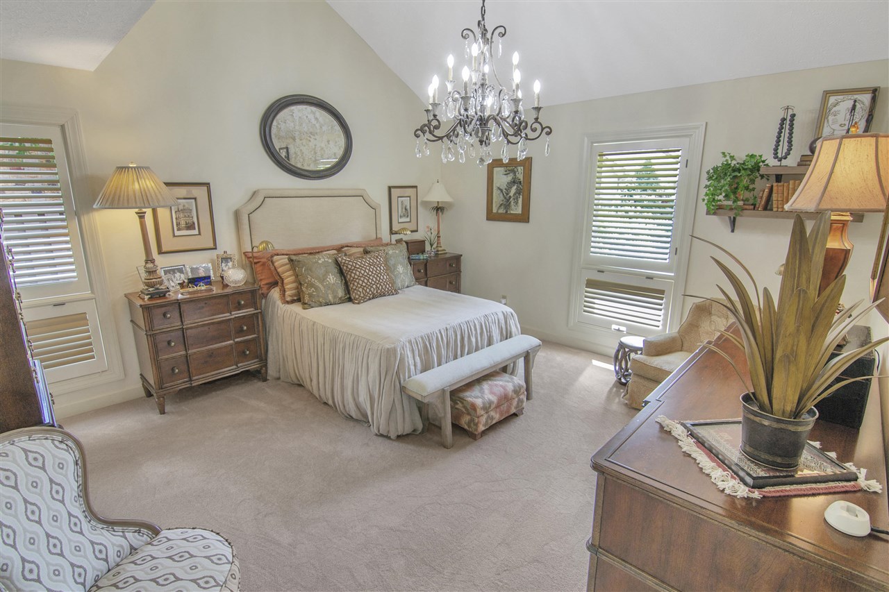 Bowling Green, Kentucky 42103, United States, 2 Bedrooms Bedrooms, ,2 BathroomsBathrooms,Residential,Pending,207613