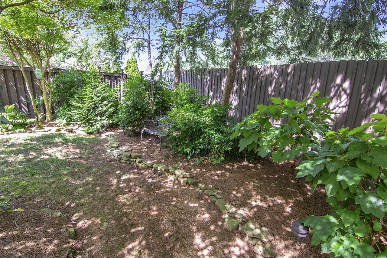 Bowling Green, Kentucky 42103, United States, 2 Bedrooms Bedrooms, ,2 BathroomsBathrooms,Residential,Pending,207613