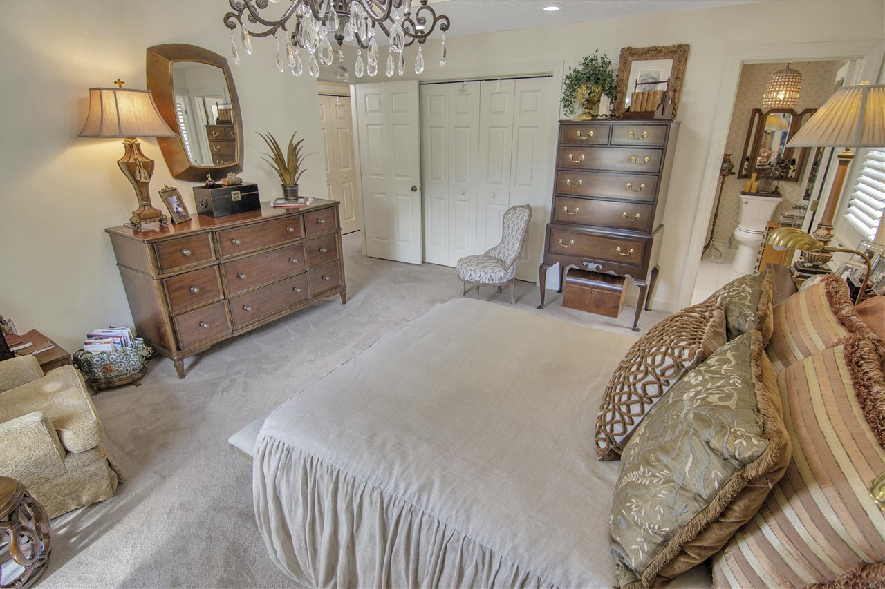 Bowling Green, Kentucky 42103, United States, 2 Bedrooms Bedrooms, ,2 BathroomsBathrooms,Residential,Pending,207613