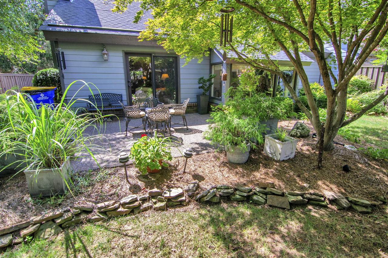 Bowling Green, Kentucky 42103, United States, 2 Bedrooms Bedrooms, ,2 BathroomsBathrooms,Residential,Pending,207613