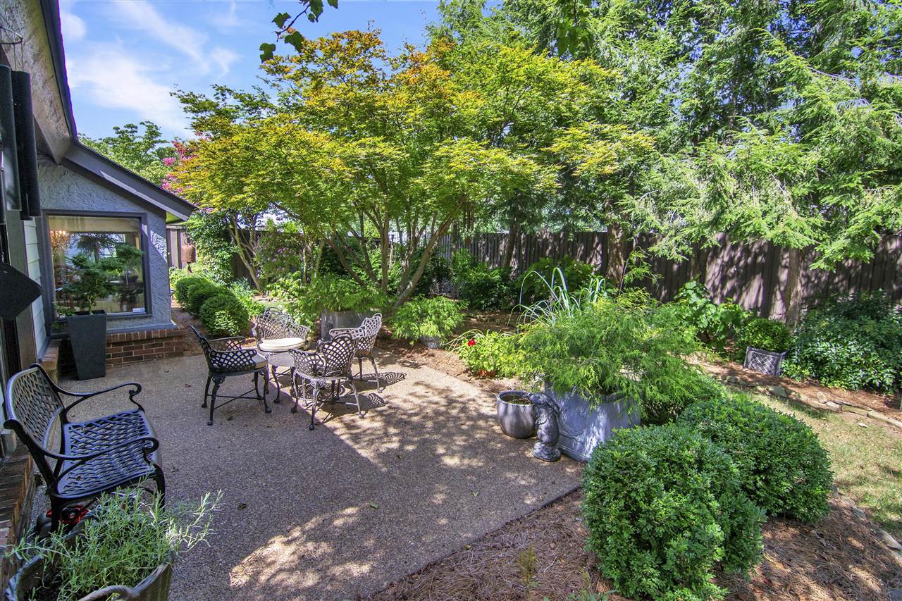 Bowling Green, Kentucky 42103, United States, 2 Bedrooms Bedrooms, ,2 BathroomsBathrooms,Residential,Pending,207613