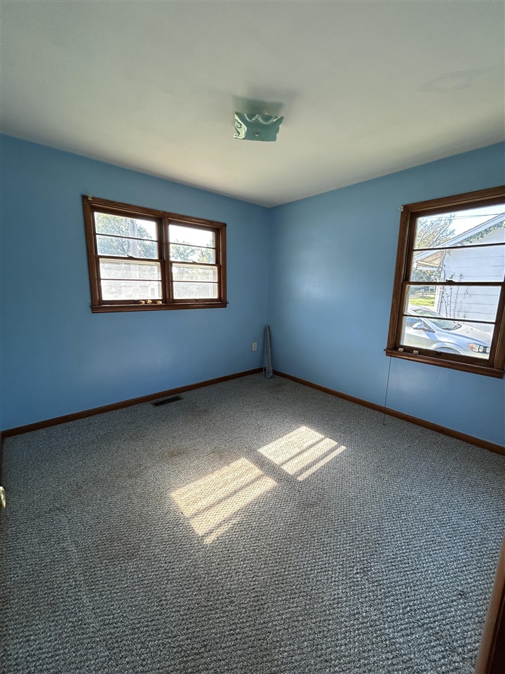 Bowling Green, Kentucky 42101, United States, 3 Bedrooms Bedrooms, ,2 BathroomsBathrooms,Residential,Active,217812