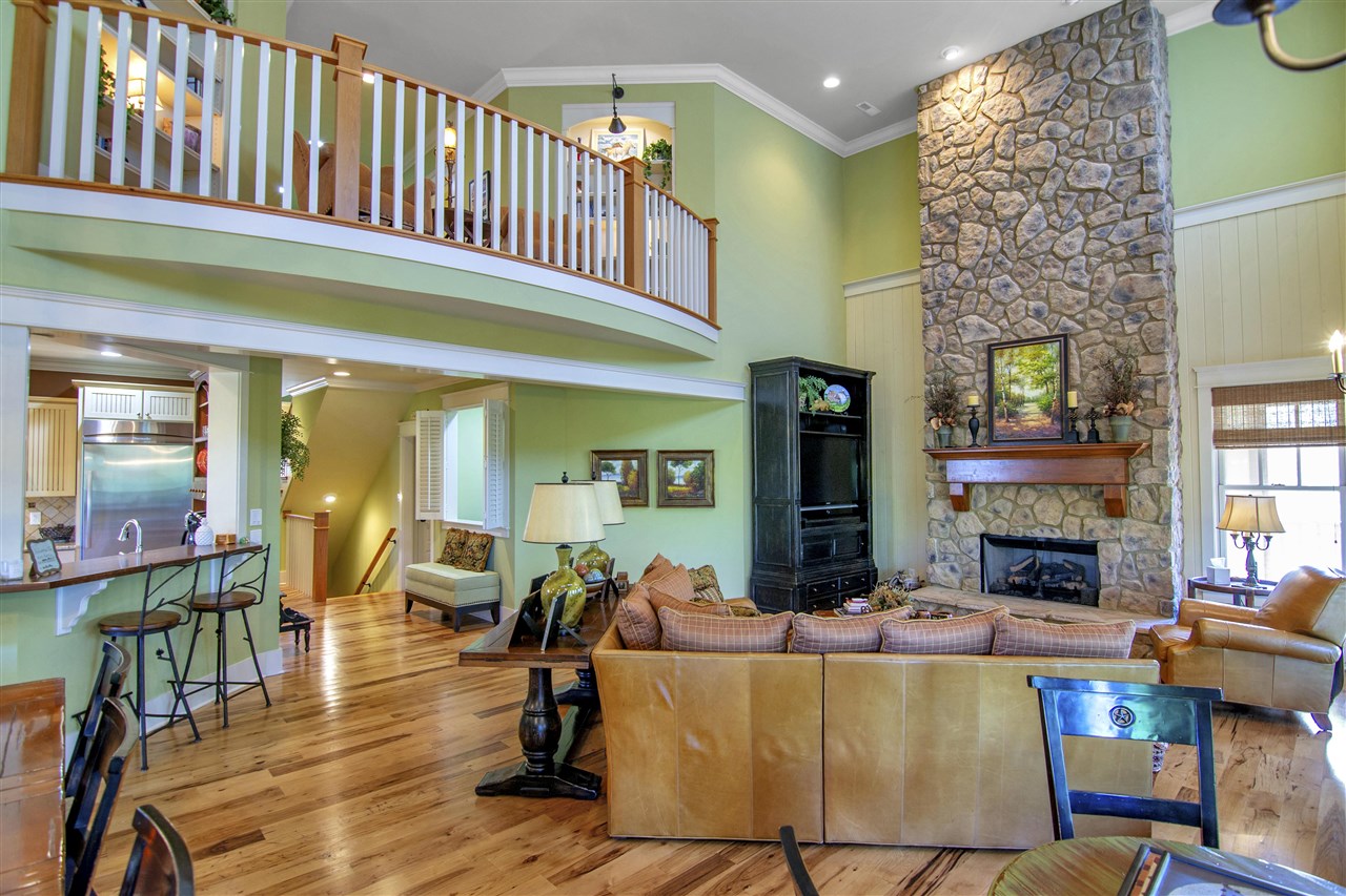 Austin, Kentucky 42123, United States, 6 Bedrooms Bedrooms, ,5 BathroomsBathrooms,Residential,Active,222999