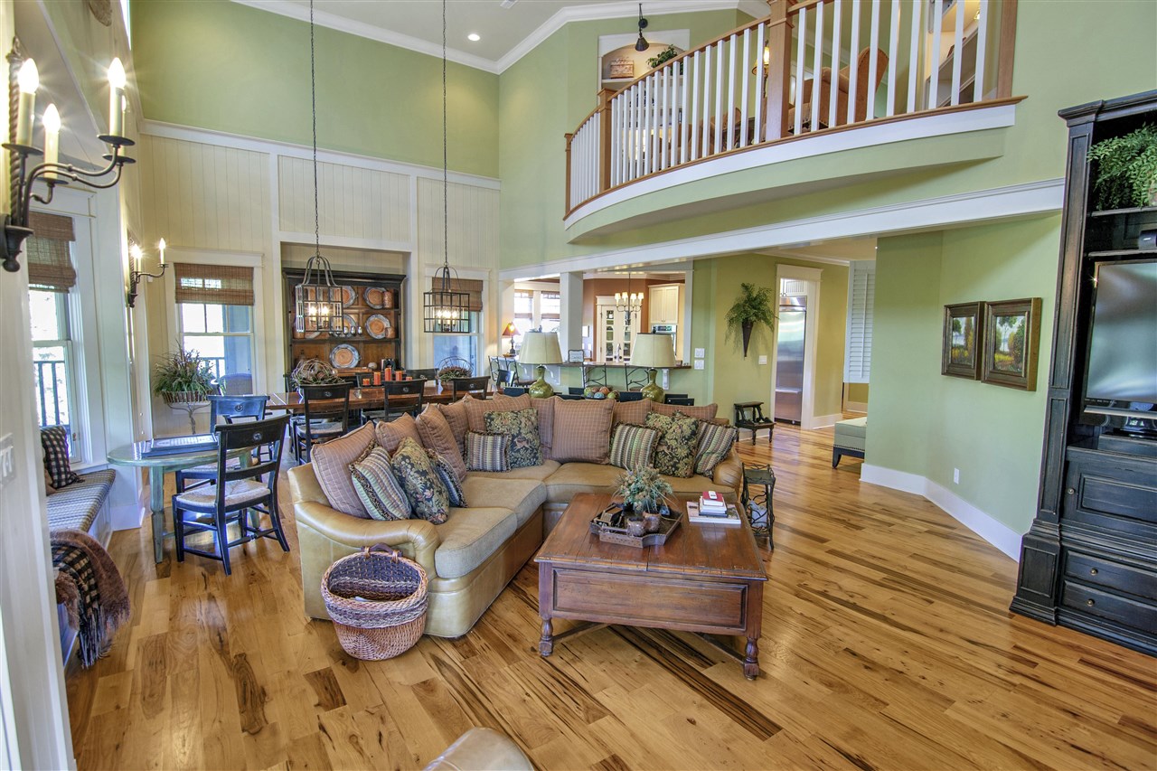 Austin, Kentucky 42123, United States, 6 Bedrooms Bedrooms, ,5 BathroomsBathrooms,Residential,Active,222999