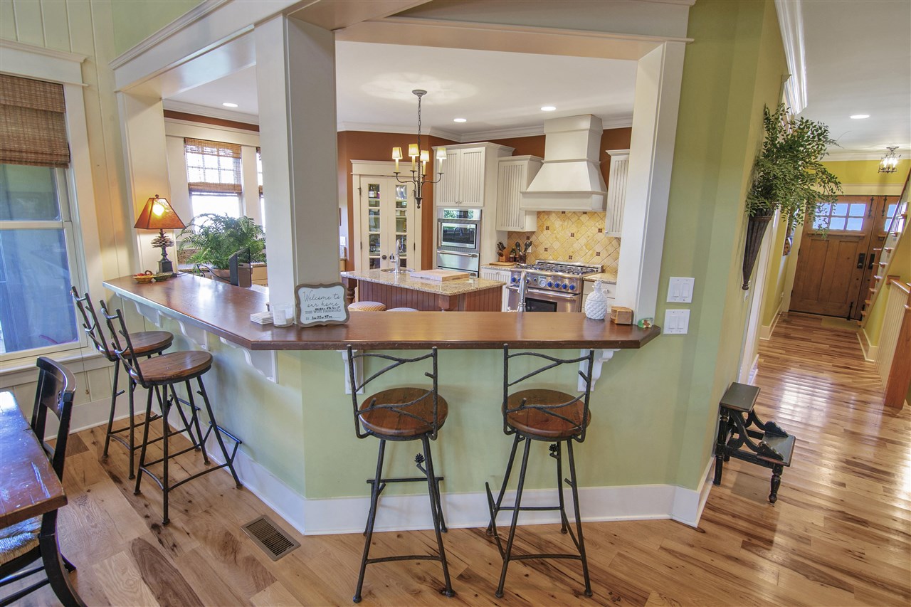 Austin, Kentucky 42123, United States, 6 Bedrooms Bedrooms, ,5 BathroomsBathrooms,Residential,Active,222999