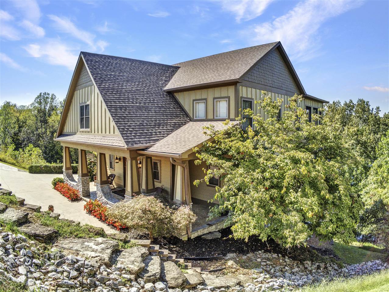 Austin, Kentucky 42123, United States, 6 Bedrooms Bedrooms, ,5 BathroomsBathrooms,Residential,Active,222999