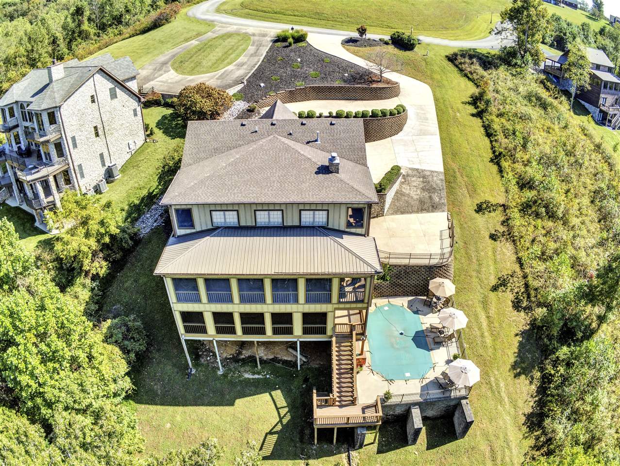 Austin, Kentucky 42123, United States, 6 Bedrooms Bedrooms, ,5 BathroomsBathrooms,Residential,Active,222999